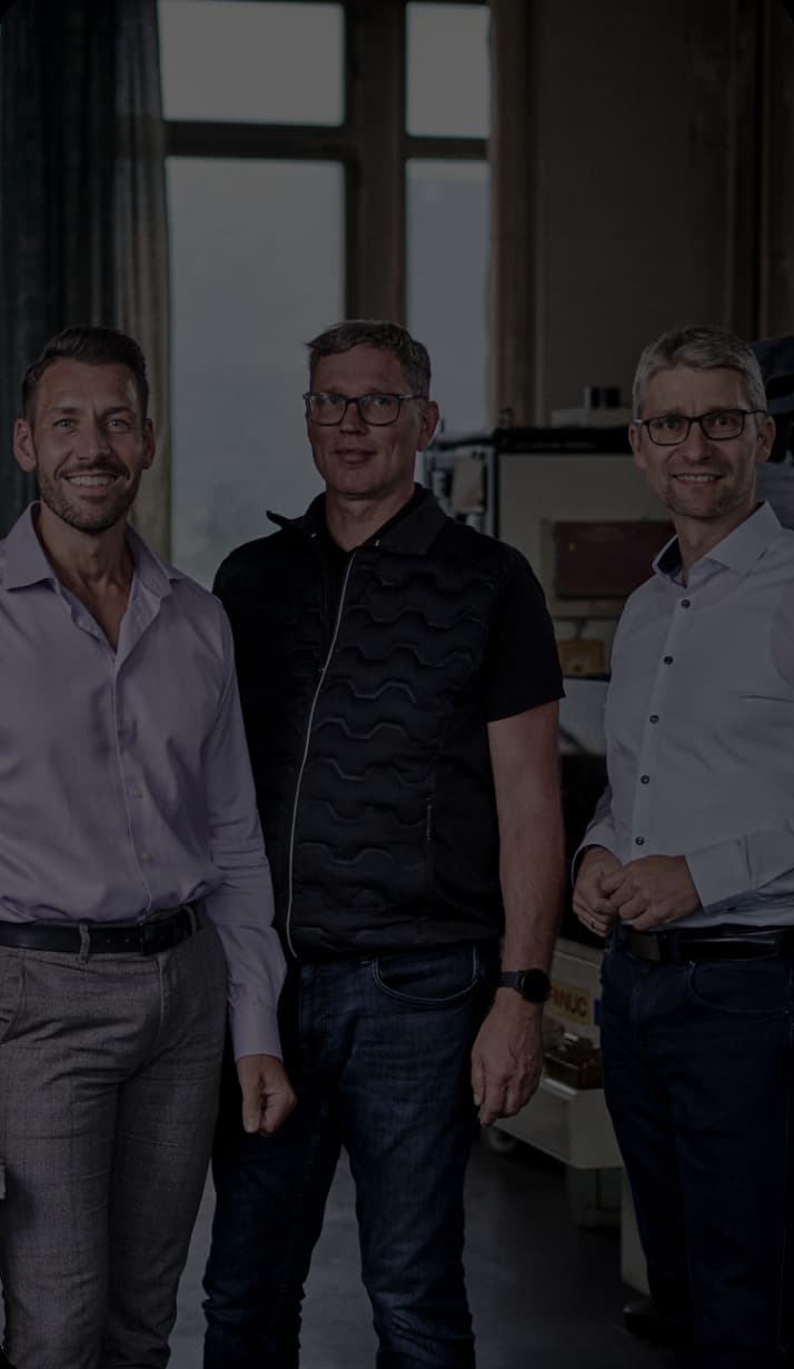 Drei Führungspersonen von Sälzer in der Fertigung